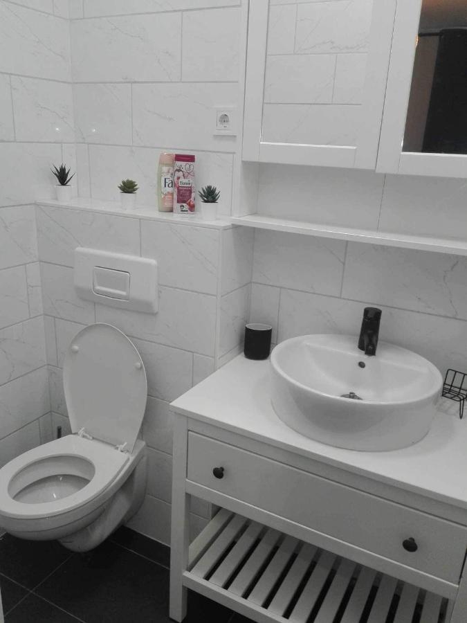 7Dab 4 Josika 28 Contactless Self Check-In Hotell Budapest Exteriör bild